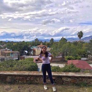 Meet your Posher, Vanessa